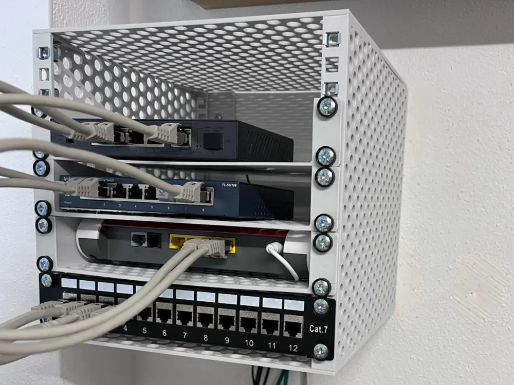 Creator design reference for 10-inch 5U Rack Panel Pack — Circle Hex; included printed parts are specified in the listing.