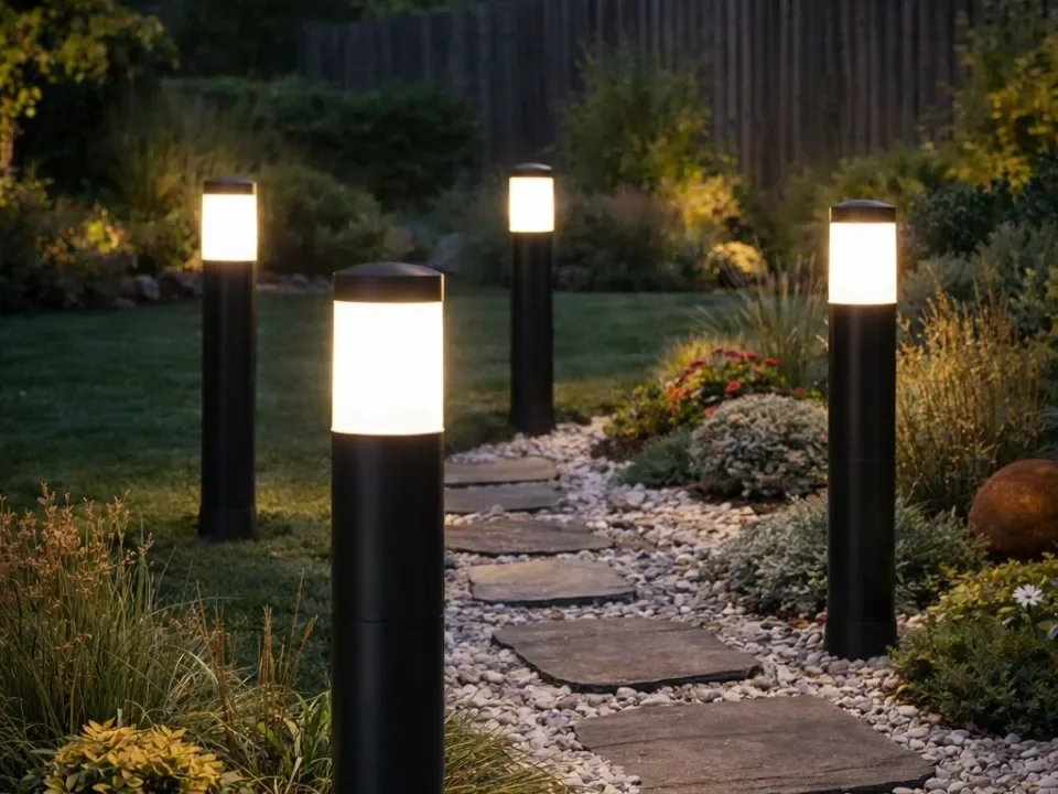 Creator design reference for Garden Light Pole — Four-Piece Housing Set; included printed parts are specified in the listing.