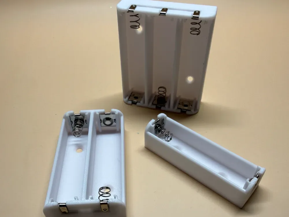 Creator design reference for AA Battery Compartment Shell — Single Cell; included printed parts are specified in the listing.