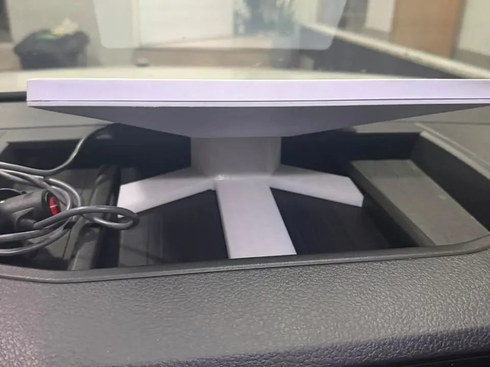 Creator design reference for Dashboard Starlink Mount for VW Amarok; included printed parts are specified in the listing.