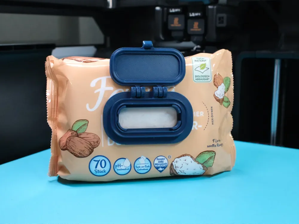 Creator design reference for Reusable Wet Wipes Pack Lid — V4; included printed parts are specified in the listing.
