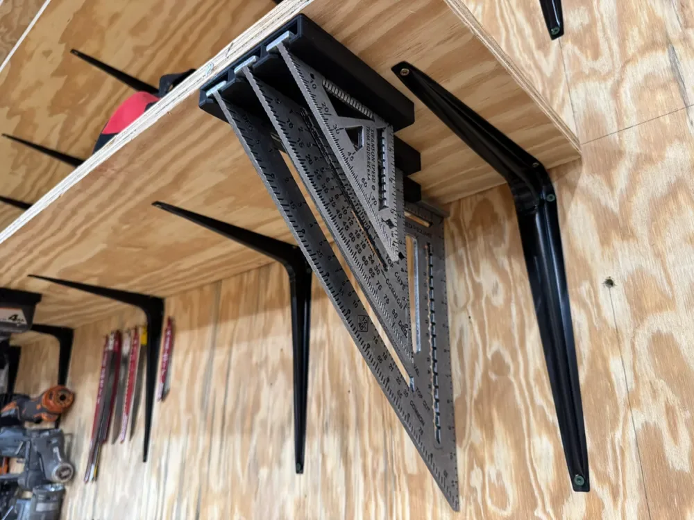 Creator design reference for Construction Square Holder; included printed parts are specified in the listing.