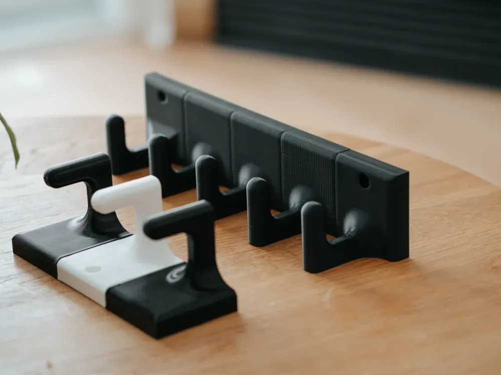 Creator design reference for Printed Wall Hanger; included printed parts are specified in the listing.